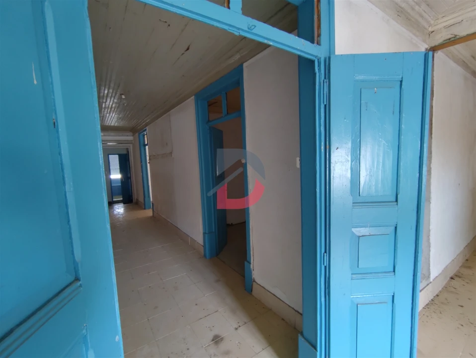 Moradia T5 para Venda em Cebolais de Cima e Retaxo Foto 8