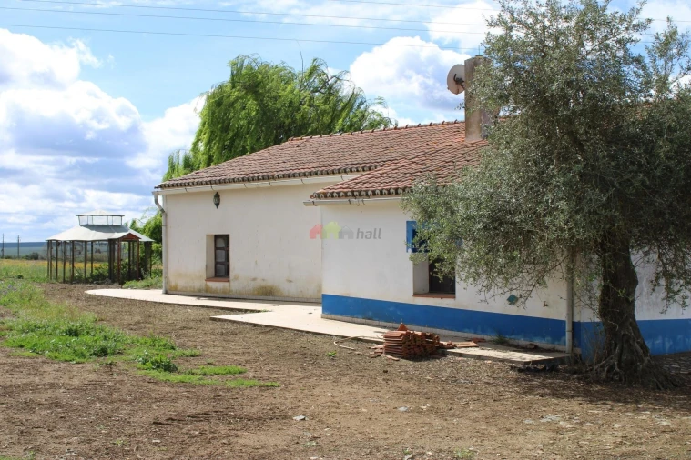 Quinta T6 para Venda em Baleizão Foto 2