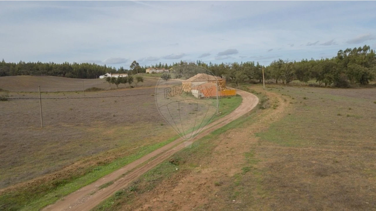 Quinta T2 para Venda em Cercal Foto 14