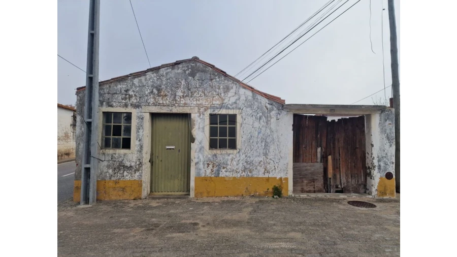 Moradia T2 para Venda em Azinhaga Foto 3