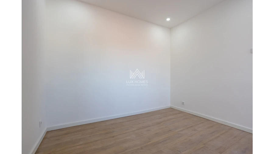 Apartamento T3 para Venda em Águas Livres Foto 13