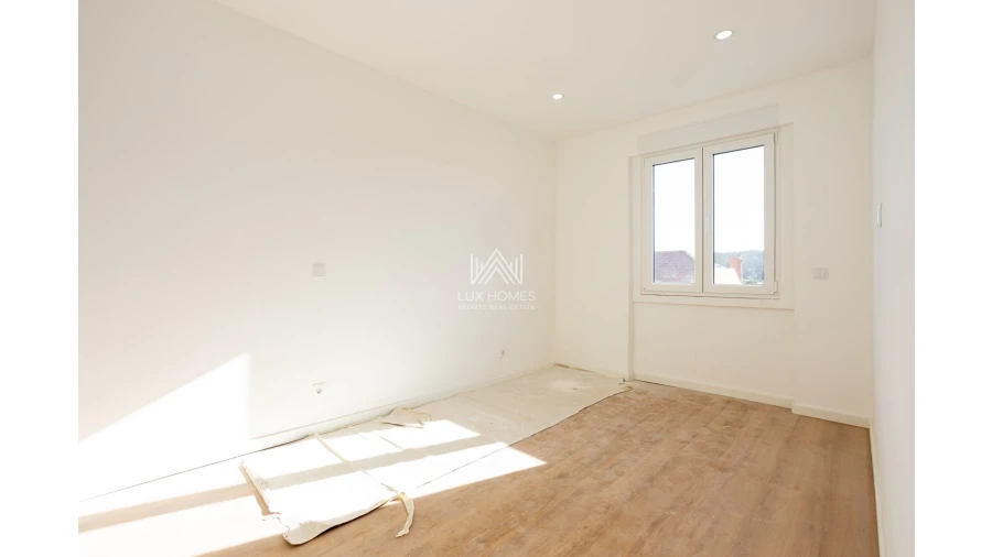 Apartamento T3 para Venda em Águas Livres Foto 18