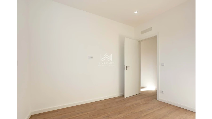 Apartamento T3 para Venda em Águas Livres Foto 8