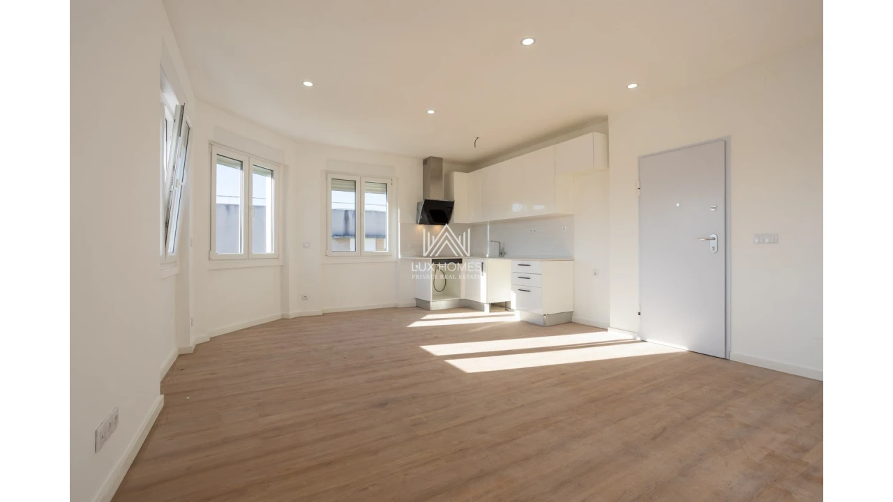 Apartamento T3 para Venda em Águas Livres Foto 1