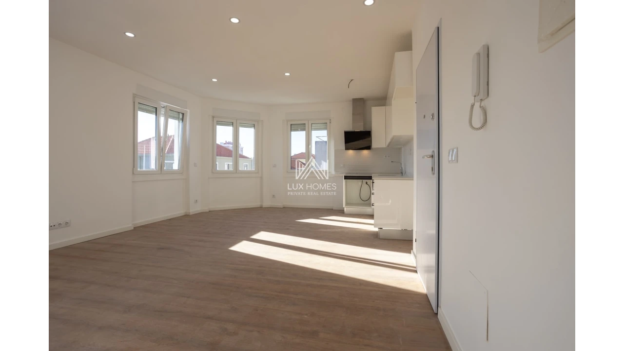 Apartamento T3 para Venda em Águas Livres Foto 3