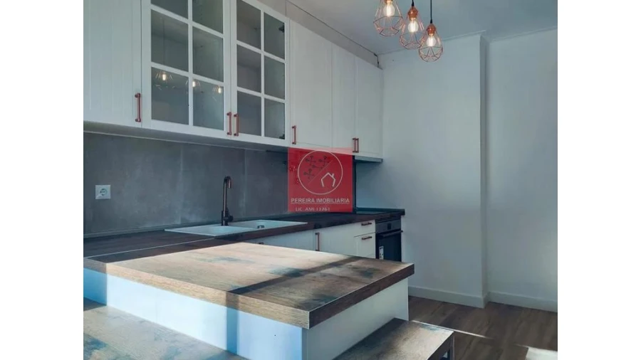 Apartamento T4 para Venda em Braga (Maximinos, Sé e Cividade) Foto 2