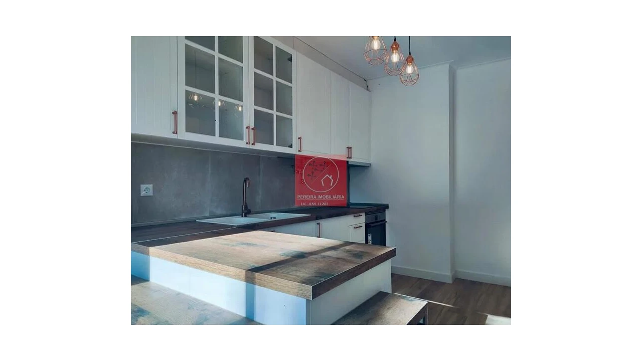 Apartamento T4 para Venda em Braga (Maximinos, Sé e Cividade) Foto 2