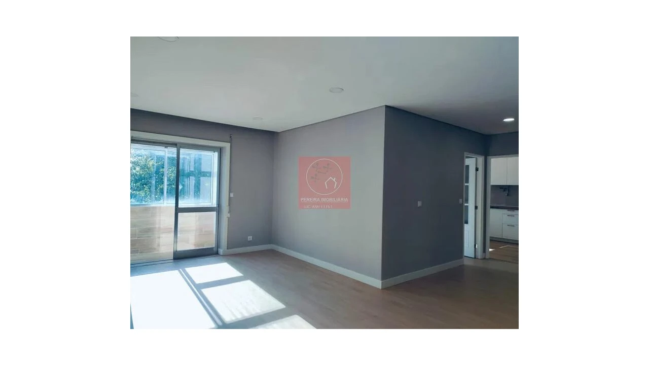 Apartamento T4 para Venda em Braga (Maximinos, Sé e Cividade) Foto 3