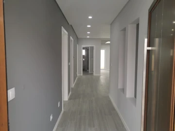 Moradia T4 para Venda em Fernao Ferro