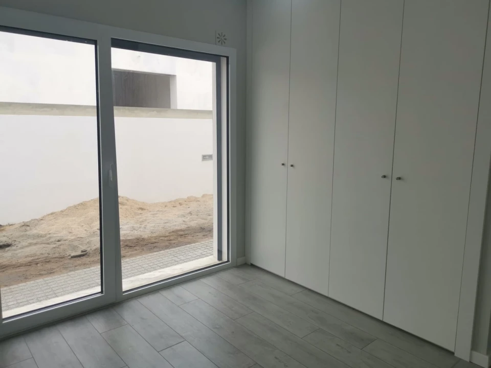 Moradia T4 para Venda em Fernao Ferro Foto 6
