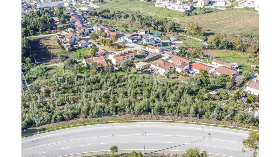Terreno para Venda em Fânzeres e São Pedro da Cova Foto 36