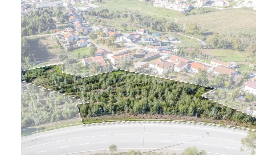 Terreno para Venda em Fânzeres e São Pedro da Cova Foto 35