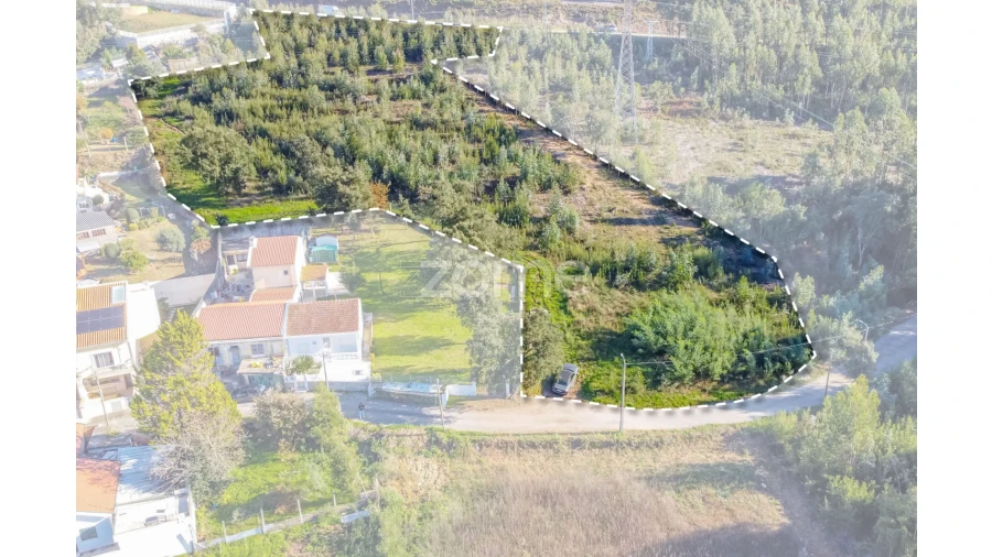 Terreno para Venda em Fânzeres e São Pedro da Cova Foto 2
