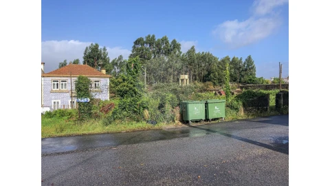 Terreno para Venda em Vila de Cucujães
