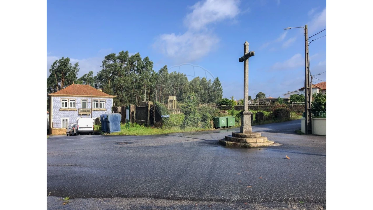 Terreno para Venda em Vila de Cucujães Foto 11