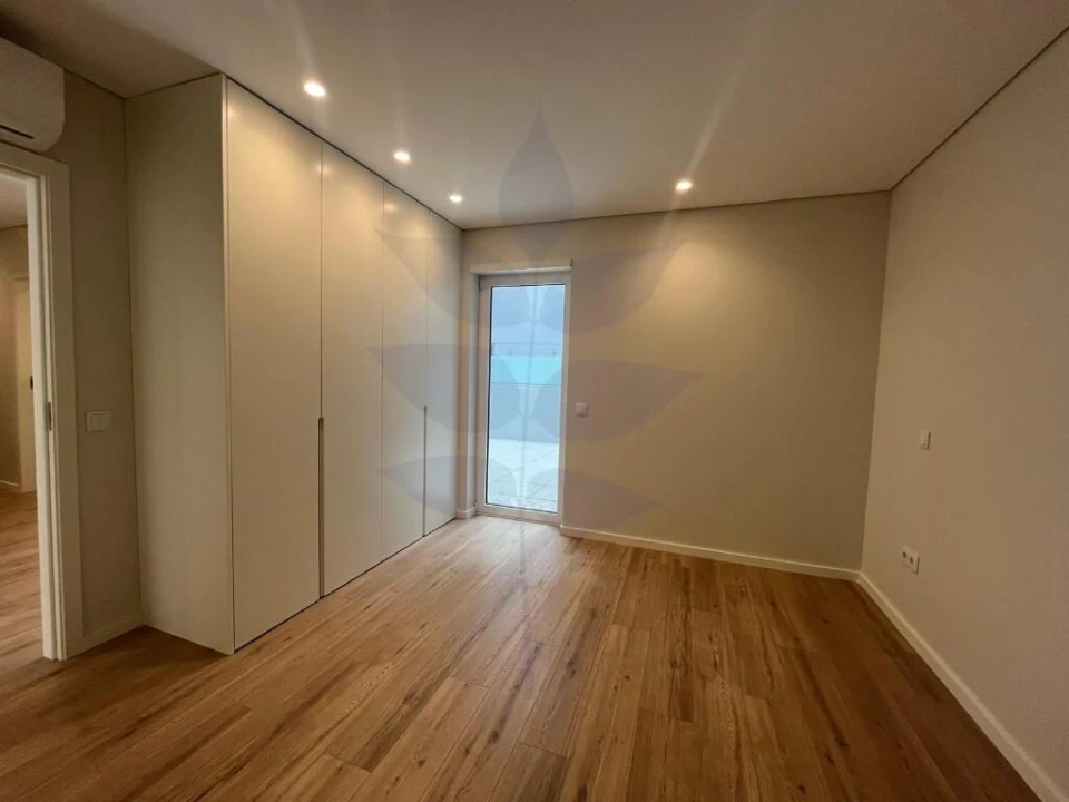 Apartamento T2 para Venda em São Vicente (Braga) Foto 8