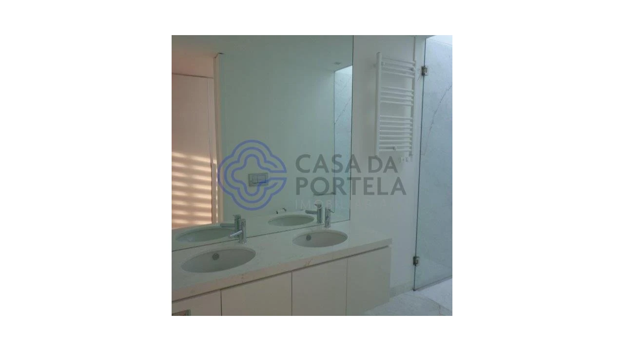 Moradia T3 para Venda em Água Longa Foto 5