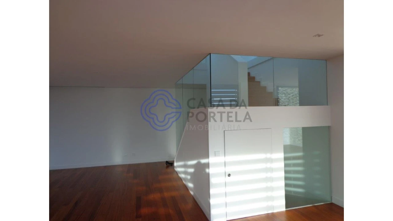 Moradia T3 para Venda em Água Longa Foto 9