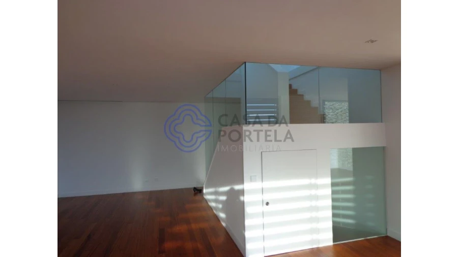 Moradia T3 para Venda em Água Longa Foto 9