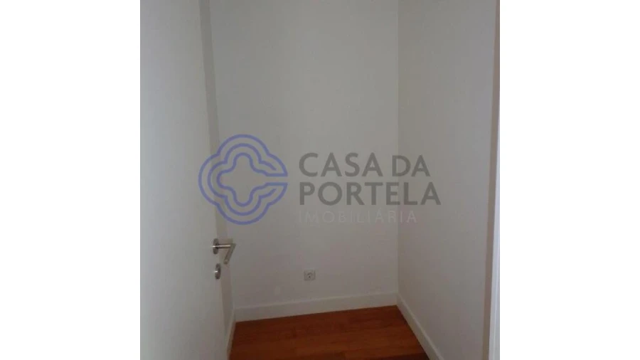 Moradia T3 para Venda em Água Longa Foto 11