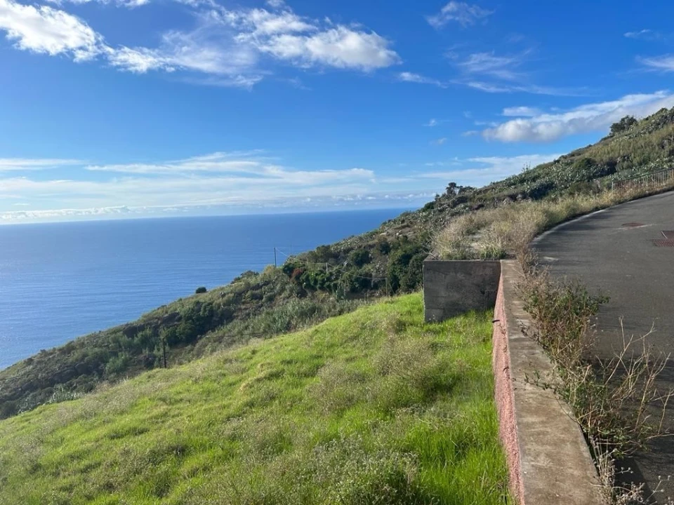 Terreno para Venda em Fajã da Ovelha Foto 2