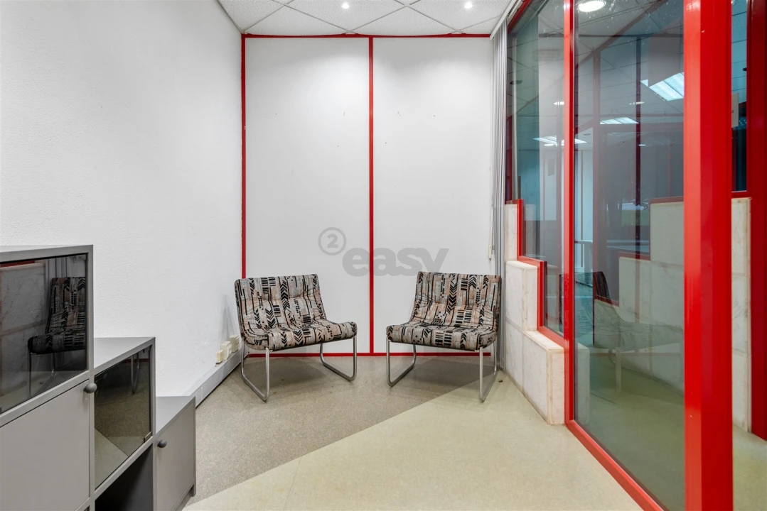 Escritório para Arrendamento em São Domingos de Rana Foto 13