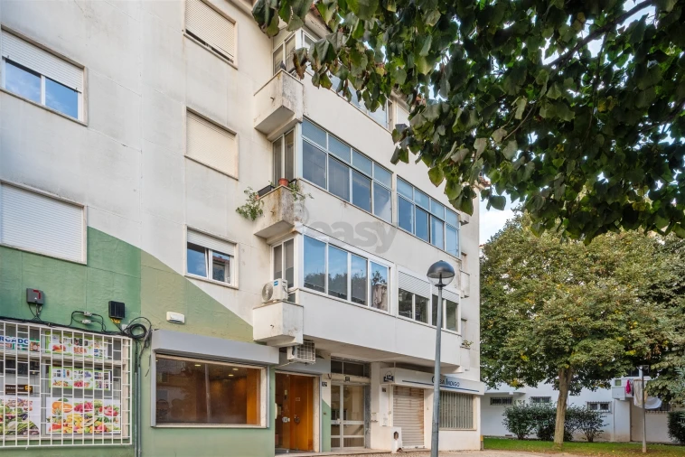 Escritório para Arrendamento em São Domingos de Rana Foto 20