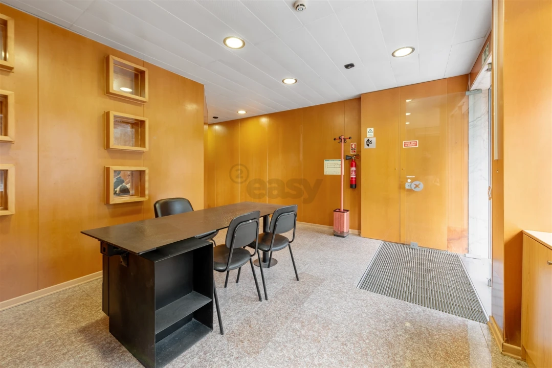 Escritório para Arrendamento em São Domingos de Rana Foto 22