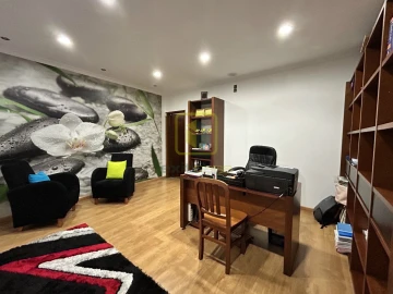 Moradia T4 para Venda em Tavarede