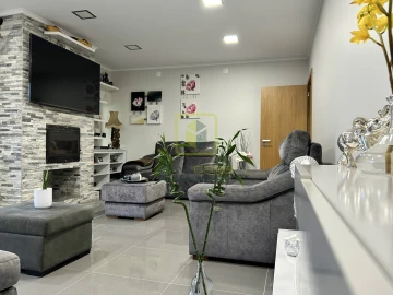 Moradia T4 para Venda em Tavarede