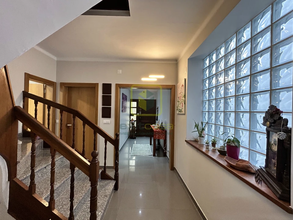 Moradia T4 para Venda em Tavarede Foto 17