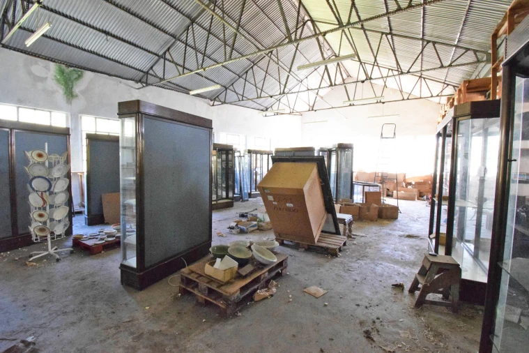 Armazém para Venda em Covilhã e Canhoso Foto 24