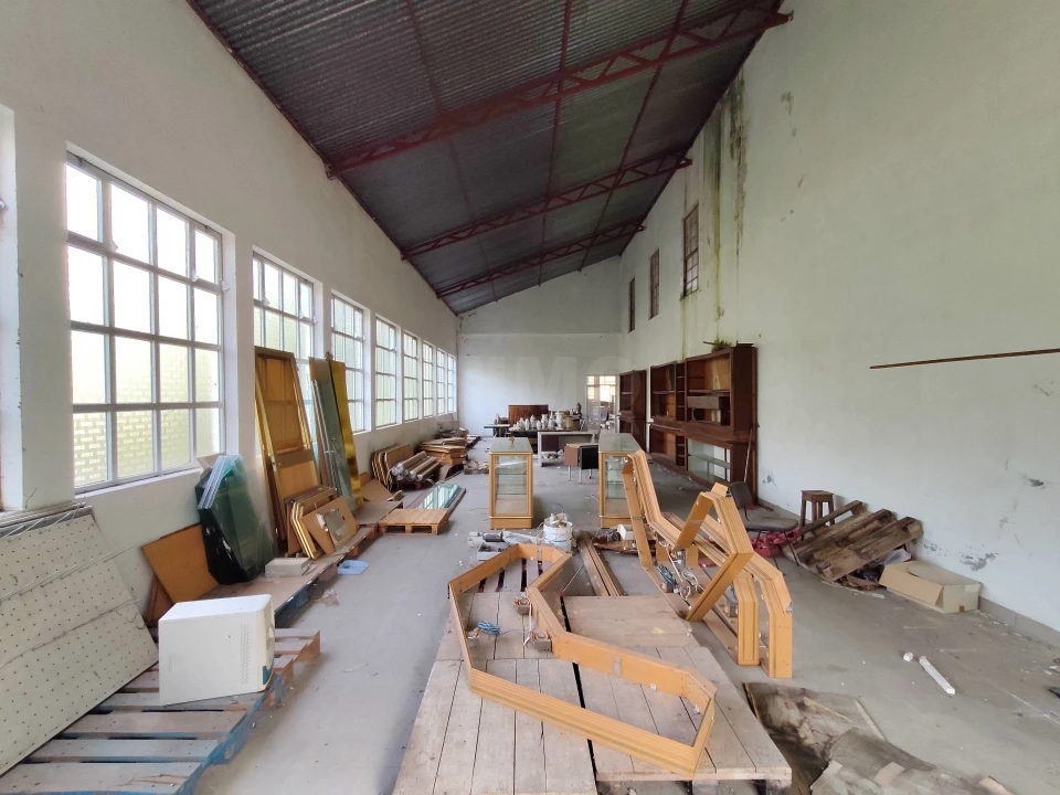 Armazém para Venda em Covilhã e Canhoso Foto 47