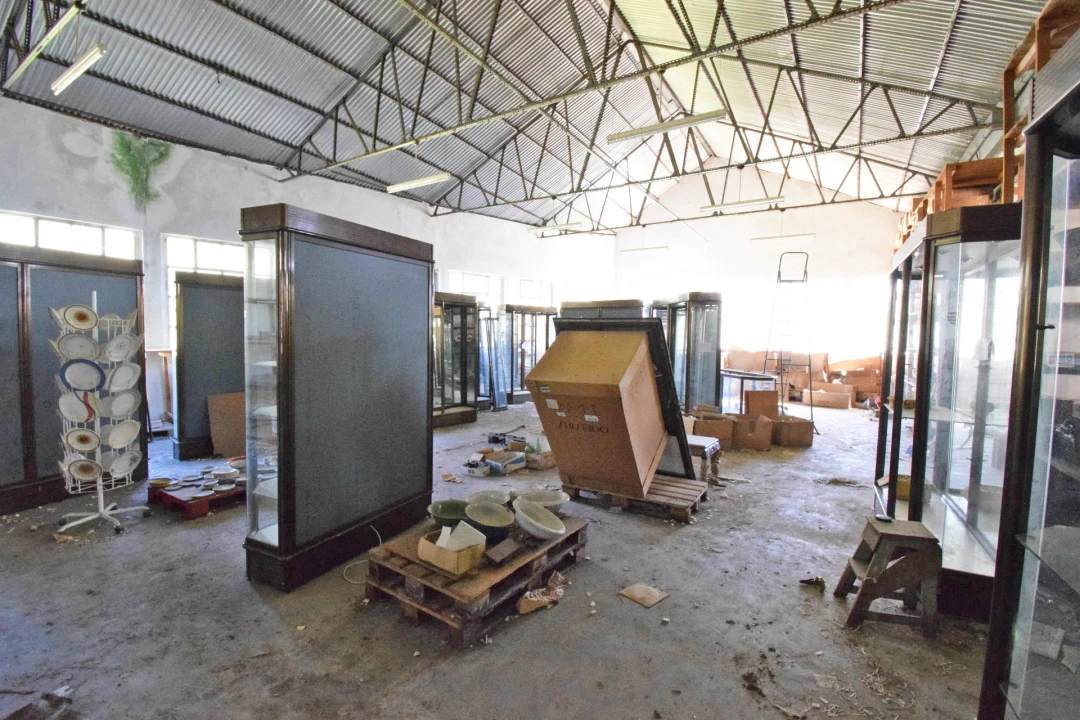 Armazém para Venda em Covilhã e Canhoso Foto 24