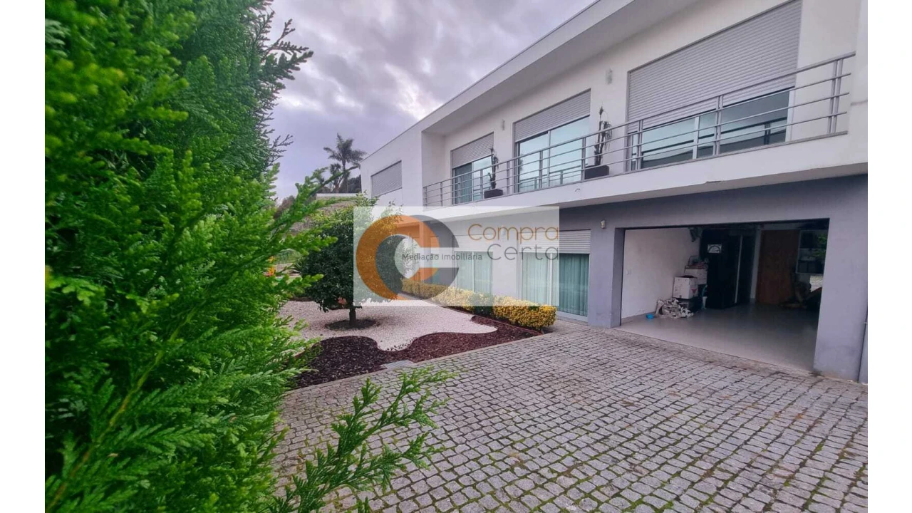 Moradia T3 para Venda em Serzedo e Calvos Foto 2