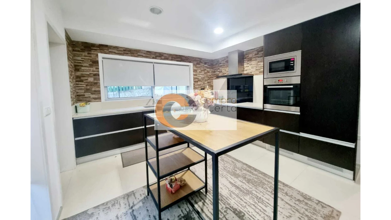 Moradia T3 para Venda em Serzedo e Calvos Foto 13