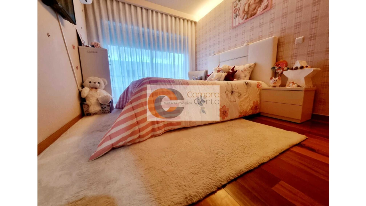 Moradia T3 para Venda em Serzedo e Calvos Foto 16