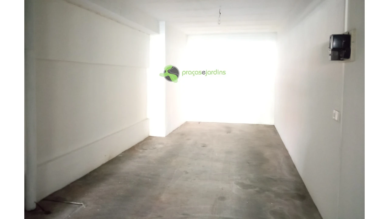 Garagem para Arrendamento em Marrazes e Barosa Foto 1