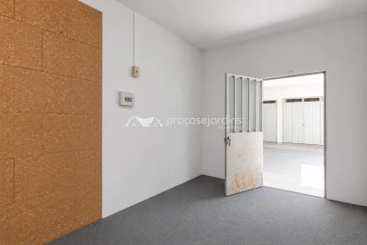Garagem para Venda em Marrazes e Barosa