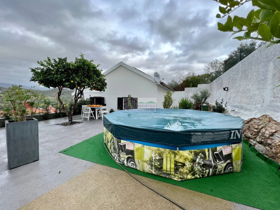 Moradia T3 para Venda em Eucisia, Gouveia e Valverde Foto 2