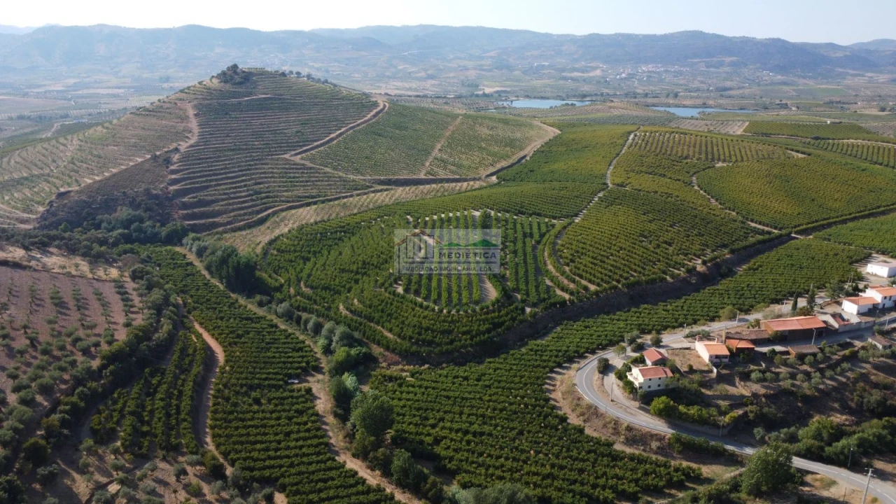 Moradia T3 para Venda em Eucisia, Gouveia e Valverde Foto 9