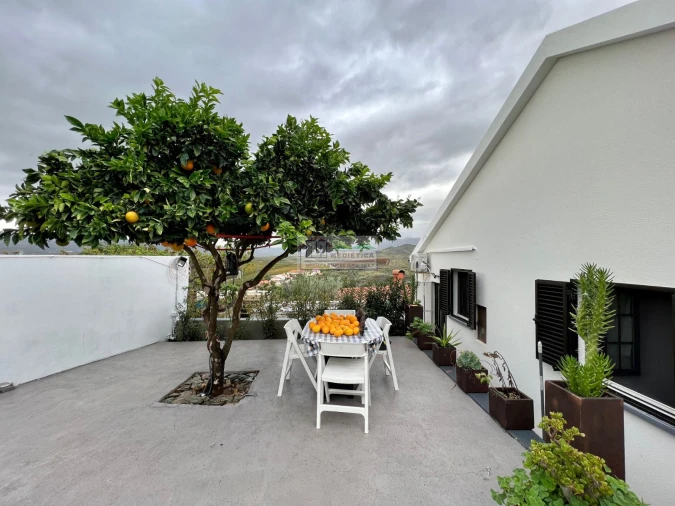 Moradia T3 para Venda em Eucisia, Gouveia e Valverde Foto 1