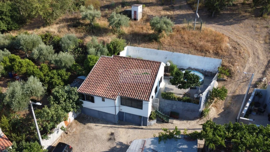 Moradia T3 para Venda em Eucisia, Gouveia e Valverde Foto 7