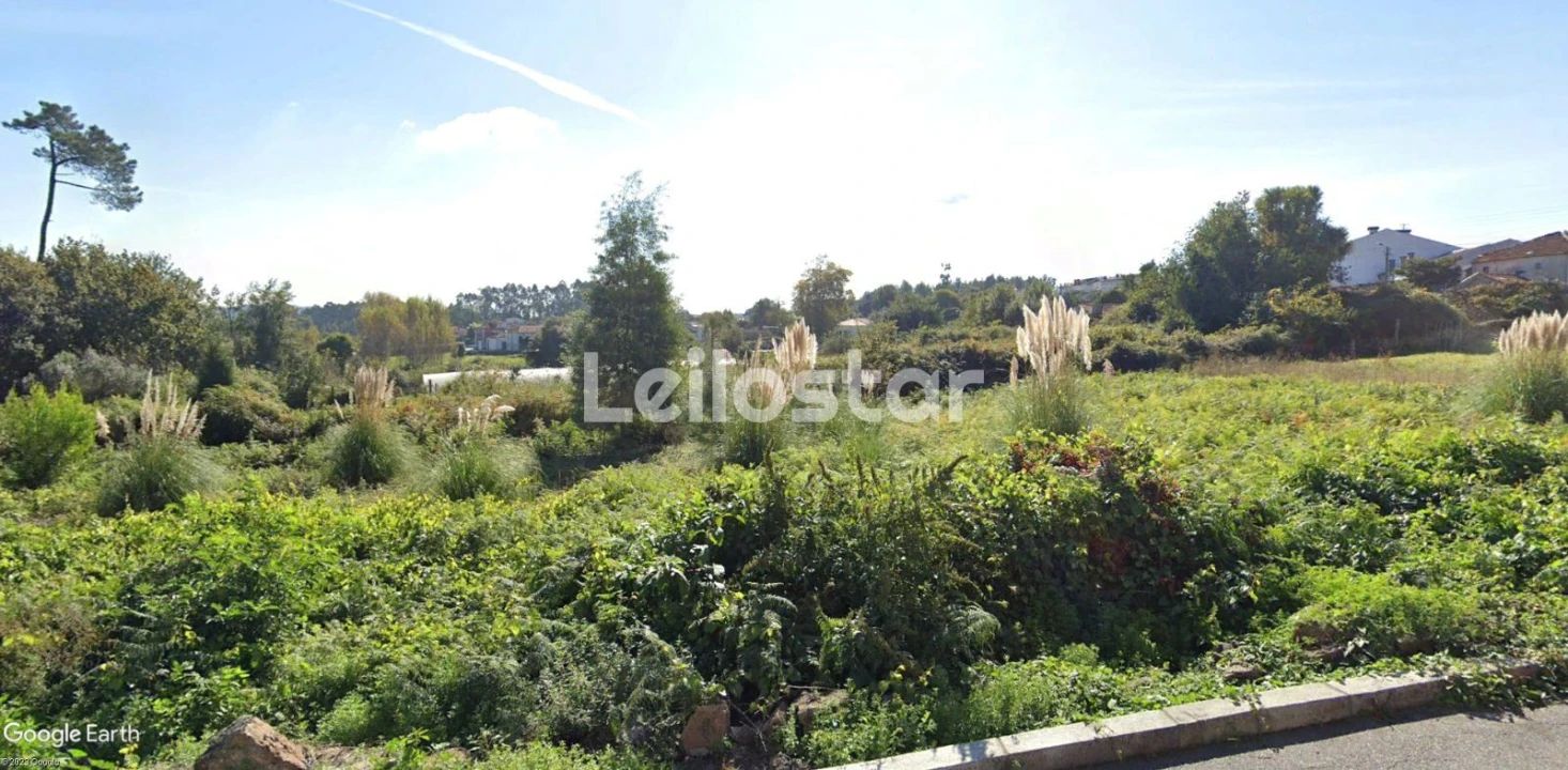Terreno P/ Prédio para Venda em Arcozelo Foto 1