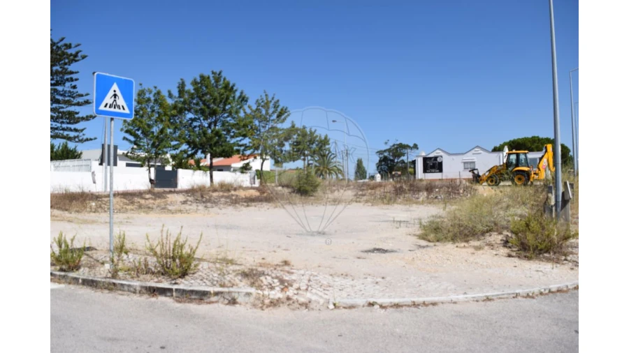 Terreno para Venda em Charneca de Caparica e Sobreda Foto 10