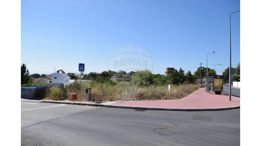 Terreno para Venda em Charneca de Caparica e Sobreda Foto 11