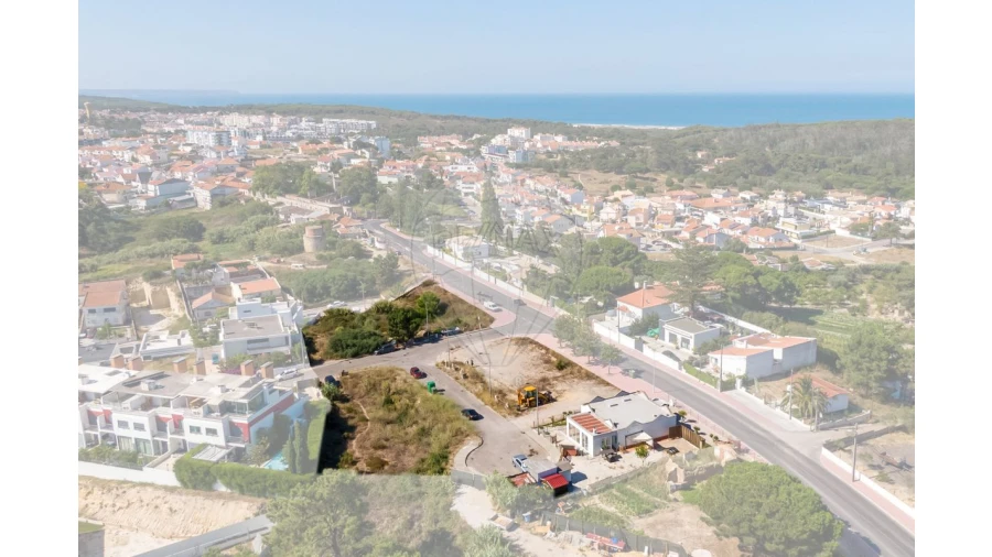 Terreno para Venda em Charneca de Caparica e Sobreda