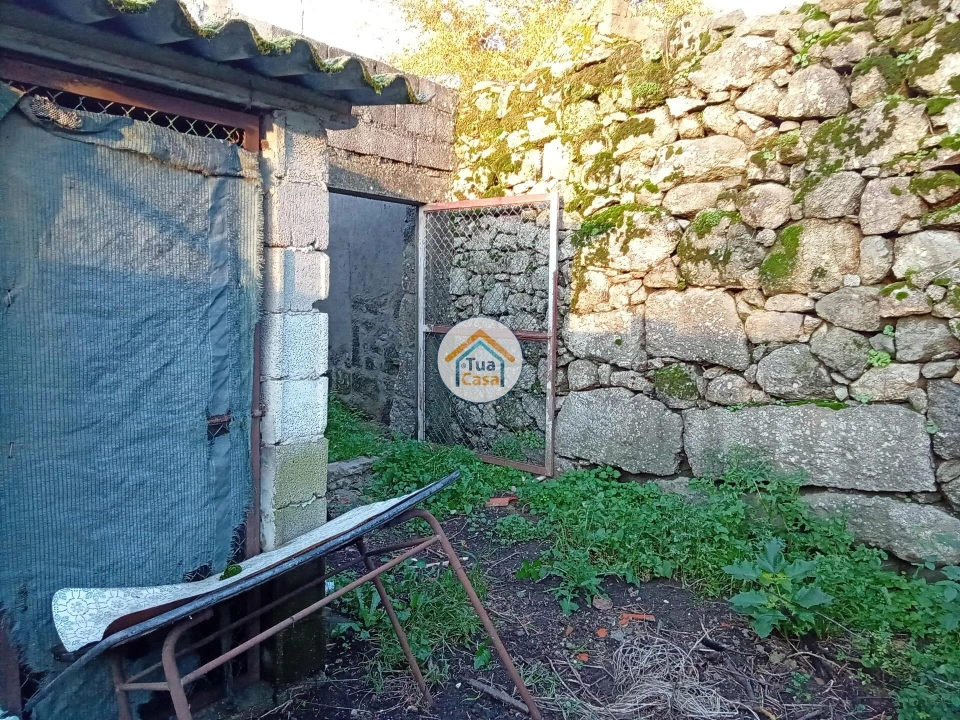 Moradia T1 para Venda em São Cipriano e Vil de Souto Foto 10