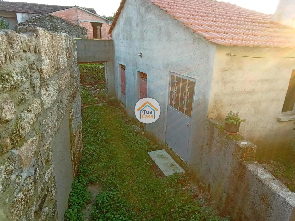 Moradia T1 para Venda em São Cipriano e Vil de Souto Foto 5