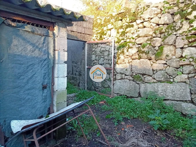 Moradia T1 para Venda em São Cipriano e Vil de Souto Foto 10